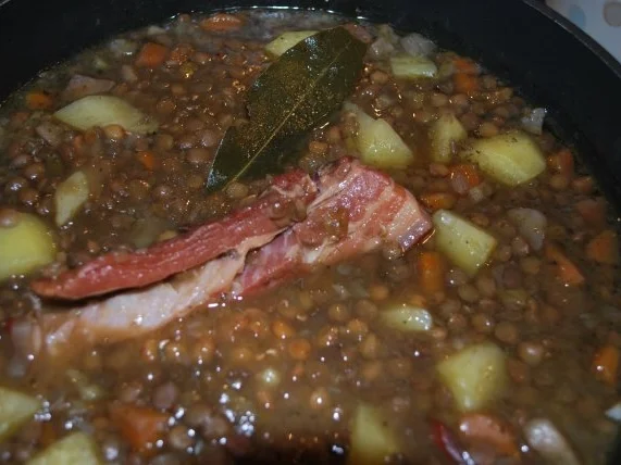 Papas klassische Linsensuppe - Rezept