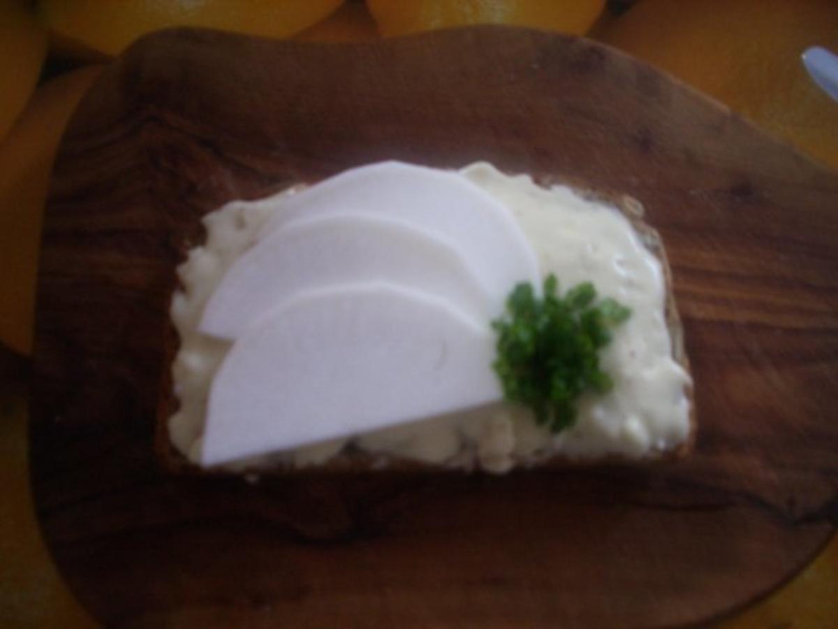 Kochkäse selbstgekocht mit Kümmel und Knoblauch - einfach - von biggipu