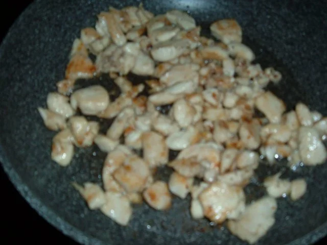 Rezept: Salat : Feldsalat zum Knuspern...mit Hähnchen Bild Nr. 4 Salat : Feldsalat zum Knuspern...mit Hähnchen - Rezept - Bild Nr. 4