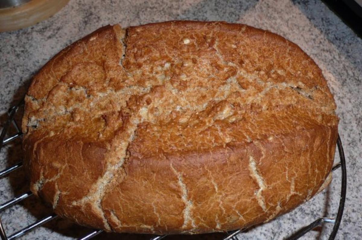 Bilder für Brot: Mischbrot mit Sonnenblumenkernen im Ultra.... gebacken - Rezept