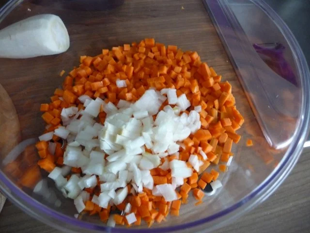 Vegan : Gemüsebolognese mit Nudel-Mix und Salat - Rezept - Bild Nr. 8