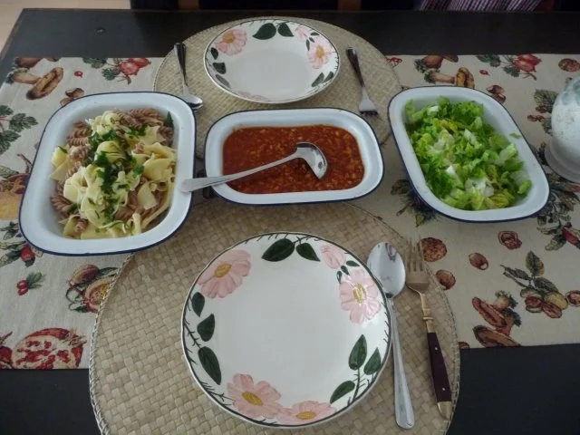 Vegan : Gemüsebolognese mit Nudel-Mix und Salat - Rezept - Bild Nr. 24