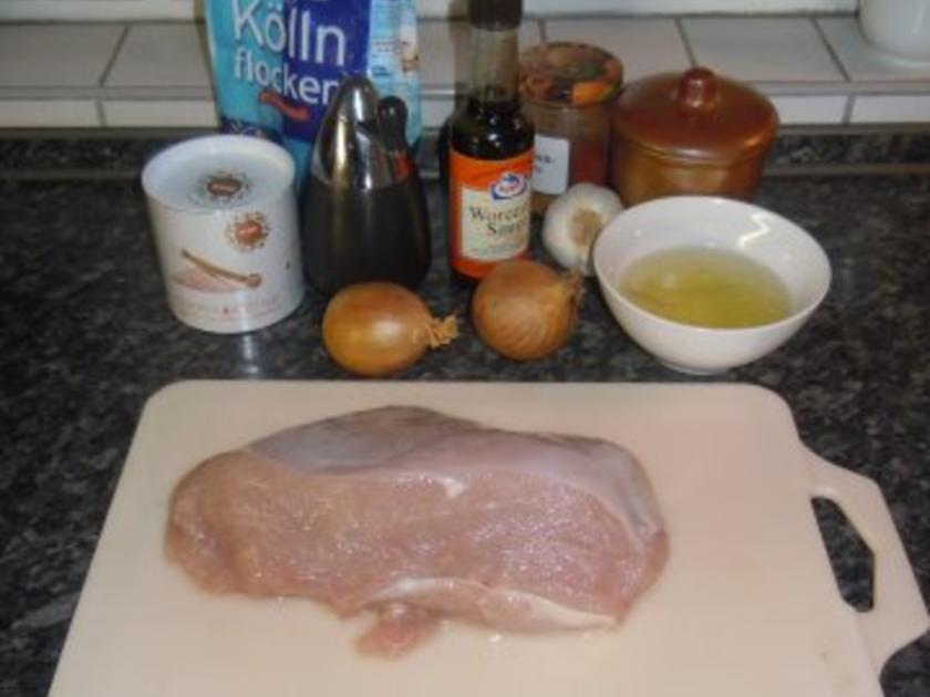 Putenfrikadellen Frikadelle, Fleischpflanzerl,Bulette,Klops aus ... Putenfrikadellen Frikadelle, Fleischpflanzerl,Bulette,Klops aus ...