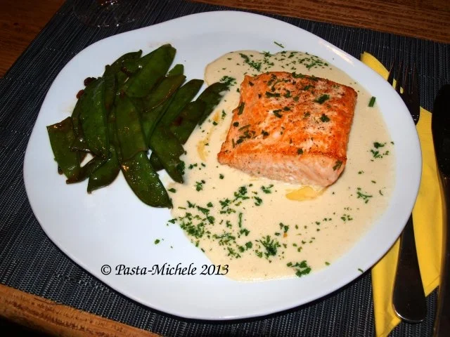 Lachsrückenfilets in feiner Meerrettichsauce - Rezept
