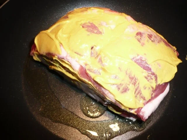 Schweinekamm-braten, Karotten & Prinzessbohnen & Nudeln - Rezept - Bild Nr. 5