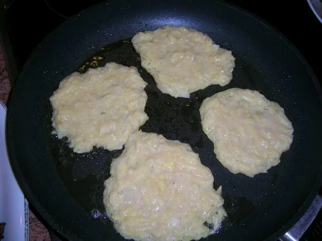 Kalbsnieren in Senfsauce an Rösti und Feldsalat - Rezept - Bild Nr. 7
