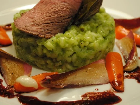 sanft gegarte Kalbshüfte/grünes Risotto/geschmelzter Radicchio Trevisiano - Rezept - Bild Nr. 18