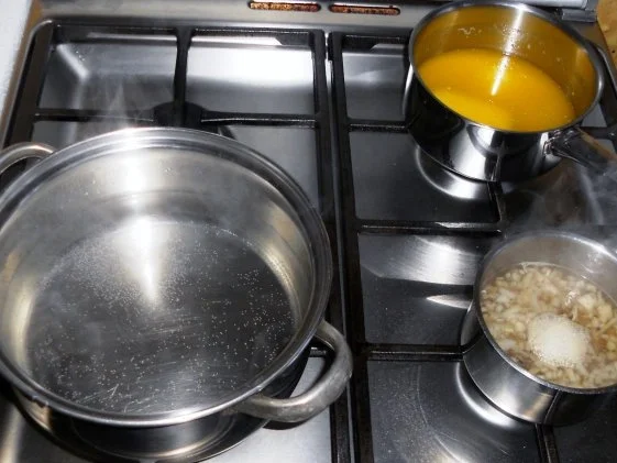 " SAUCE HOLLANDAISE " Die "Königin" der Saucen, das echte französische original Rezept - Rezept - Bild Nr. 4