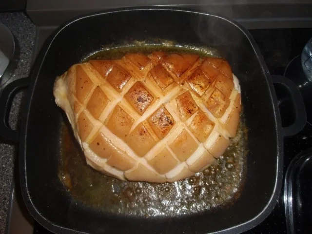 Rezept: Krustenbraten Bild Nr. 7 Krustenbraten - Rezept - Bild Nr. 7