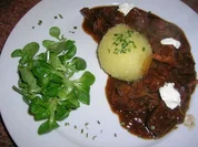 Rehgulasch mit Pfifferlingen - Rezept