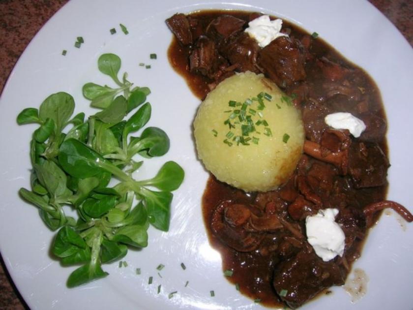 Rehgulasch mit Pfifferlingen - einfach - von rowiwo