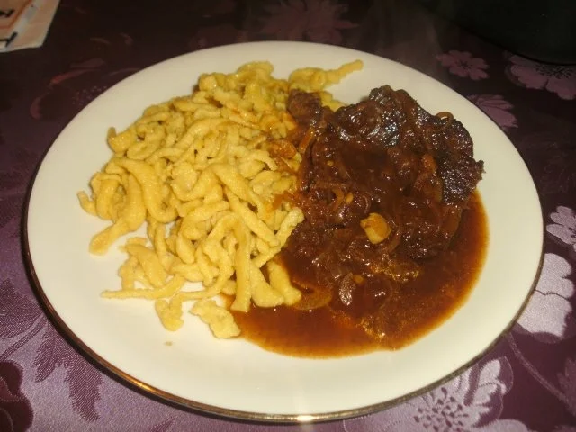 Rezept: Rinderkarbonaden mit Biersoße Rinderkarbonaden mit Biersoße - Rezept