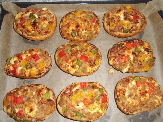 ❤ Hackfleisch - Pizzabrötchen ❤ - Rezept - Bild Nr. 8