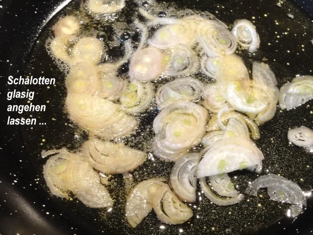 Fleisch:   SCHWEINESCHNTIZEL  mit Champignon-Pfeffersauce - Rezept - Bild Nr. 2