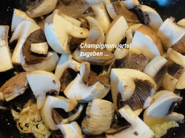 Fleisch:   SCHWEINESCHNTIZEL  mit Champignon-Pfeffersauce - Rezept - Bild Nr. 3