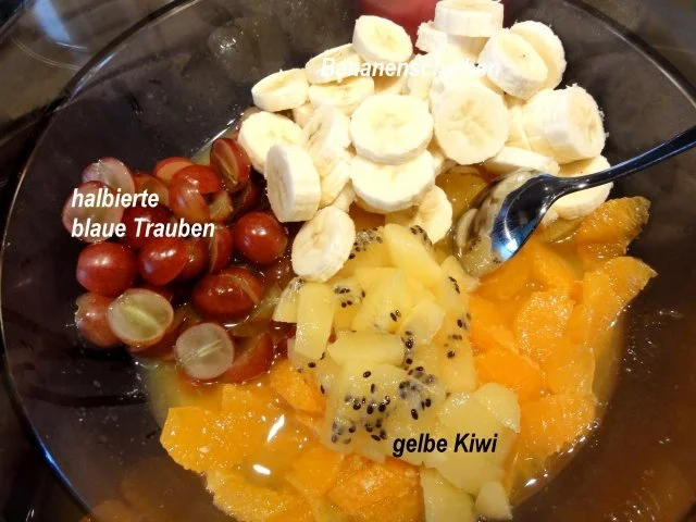 Dessert:   frischer OBSTSALAT mit Nüssen - Rezept - Bild Nr. 3