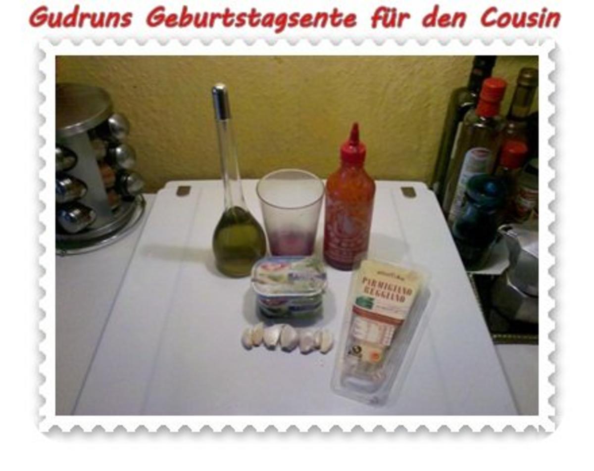 Geflügel: Kräuterschlemmerente mit Ofengemüse, Gorgonzolasoße und Klöße - Rezept - Bild Nr. 2