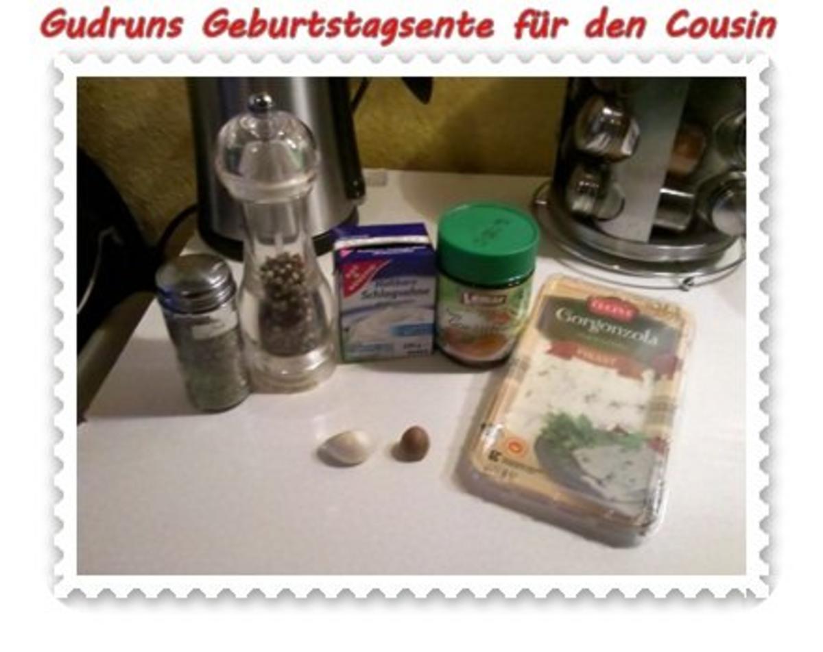 Geflügel: Kräuterschlemmerente mit Ofengemüse, Gorgonzolasoße und Klöße II - Rezept - Bild Nr. 2