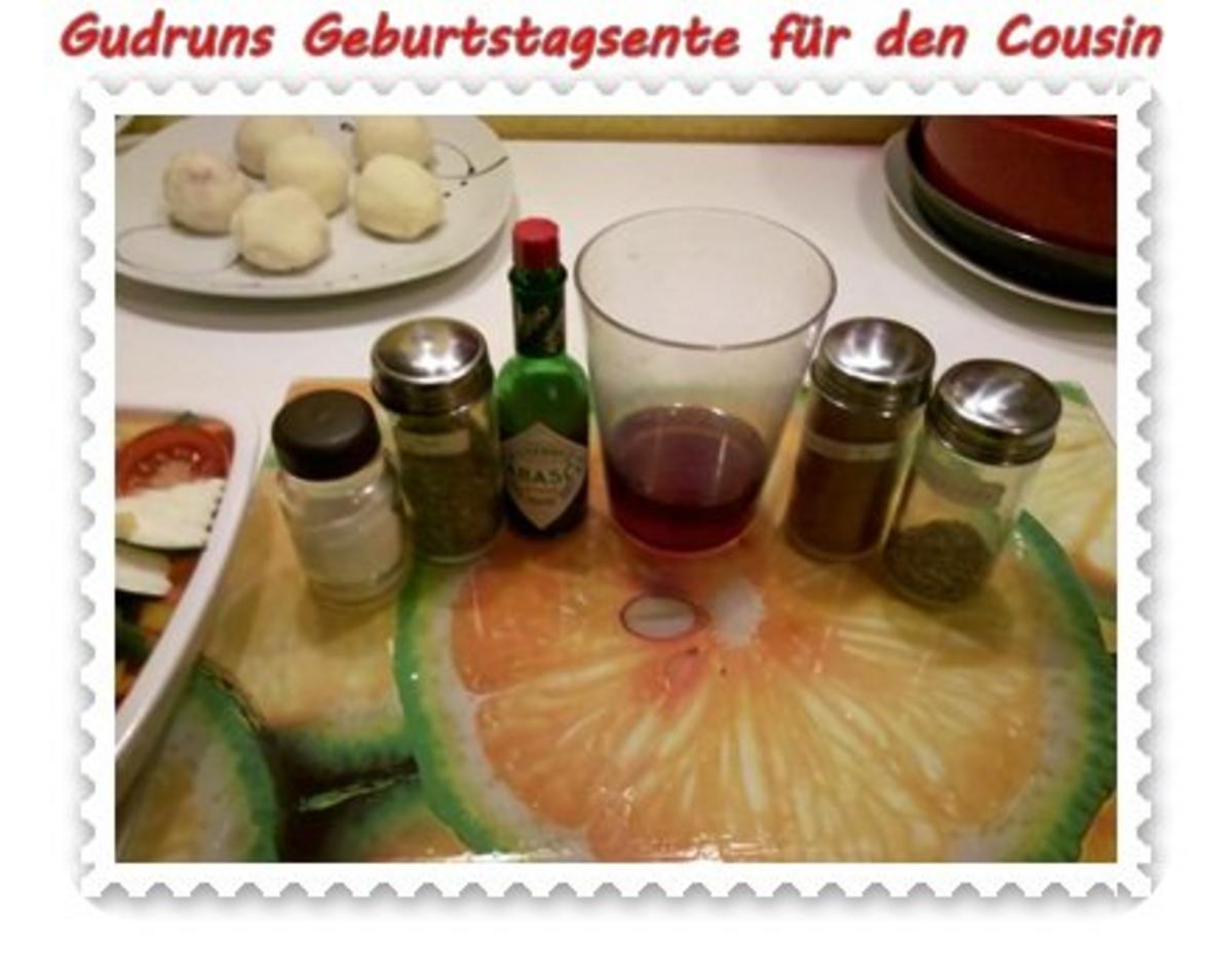 Geflügel: Kräuterschlemmerente mit Ofengemüse, Gorgonzolasoße und Klöße II - Rezept - Bild Nr. 6