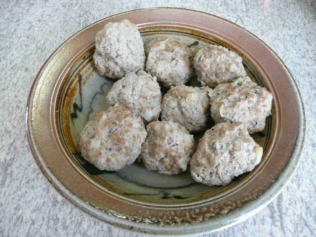 Rezept: Hackfleisch : Hack - Klops an Reis Bild Nr. 4 Hackfleisch : Hack - Klops an Reis - Rezept - Bild Nr. 4