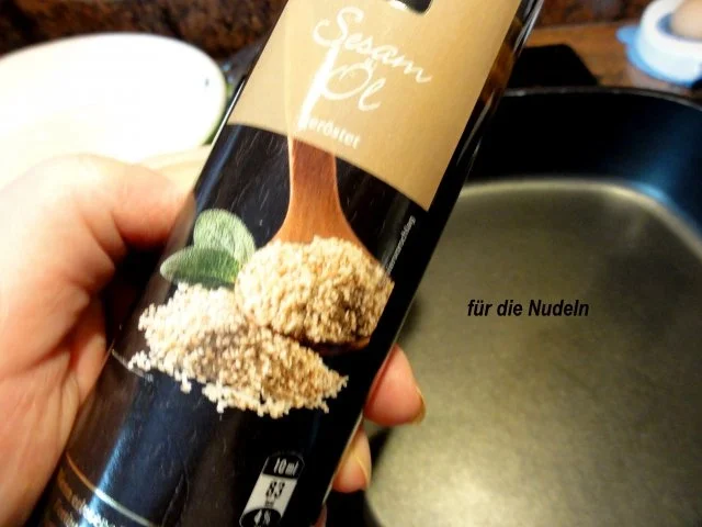 Rezept: Geflügel: HÄHNCHENSCHNITZEL mit Knusperpanade Bild Nr. 10 Geflügel: HÄHNCHENSCHNITZEL mit Knusperpanade - Rezept - Bild Nr. 10