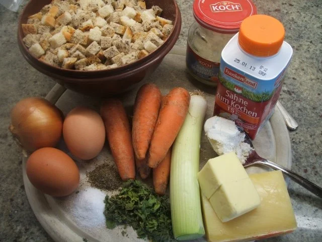 Knödel: Gemüseknödel auf Meerrettich-Käse-Soße - Rezept - Bild Nr. 2