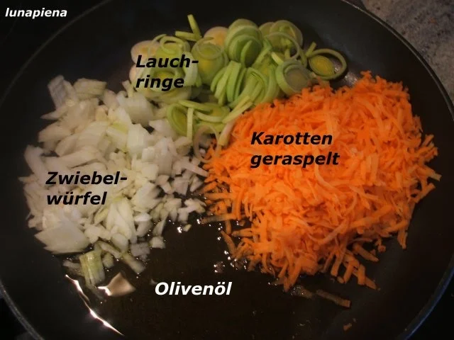 Knödel: Gemüseknödel auf Meerrettich-Käse-Soße - Rezept - Bild Nr. 3