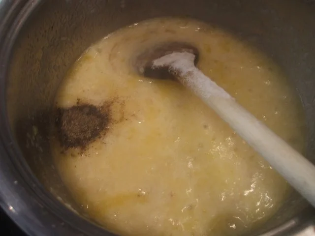 Knödel: Gemüseknödel auf Meerrettich-Käse-Soße - Rezept - Bild Nr. 9