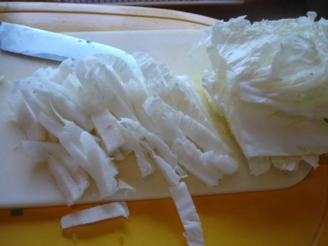 Rezept: Chinakohl-Wok mit Hähnchenbrustfiletstreifen Bild Nr. 3 Chinakohl-Wok mit Hähnchenbrustfiletstreifen - Rezept - Bild Nr. 3