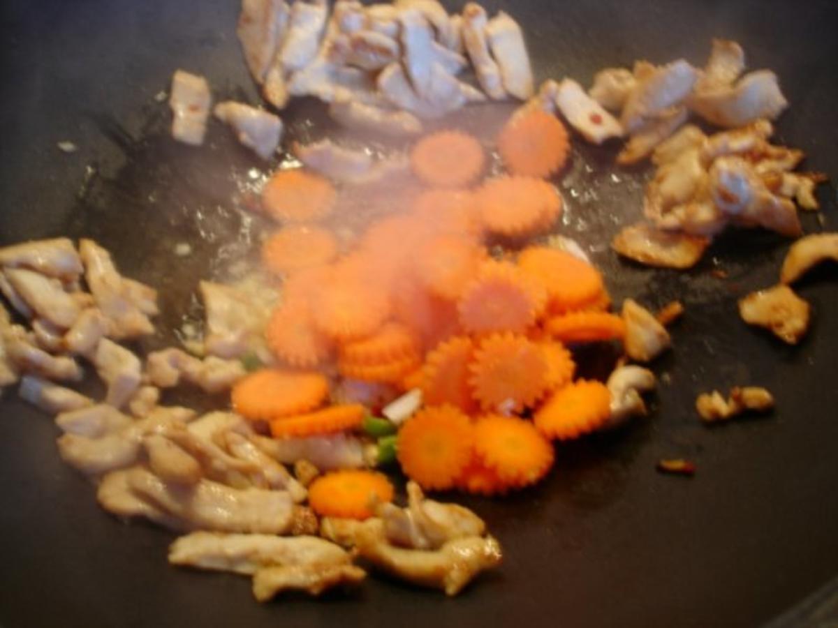 Chinakohl Wok mit Hähnchenbrustfiletstreifen - einfach - von MausVoh