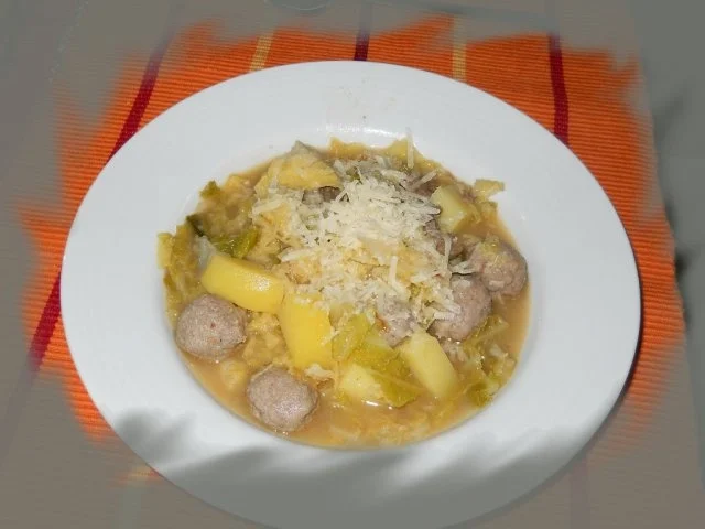 Rezept: Wirsingkohlsuppe Bild Nr. 7 Wirsingkohlsuppe - Rezept - Bild Nr. 7