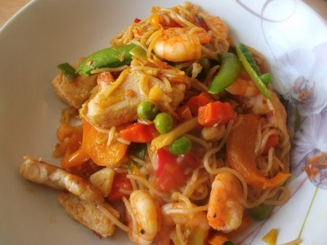 Gemüsepfanne mit Knobi-Garnelen und Hühnerbrustfilet - Rezept - Bild Nr. 10