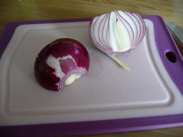 Fleischlos : Zwiebel - Rahmspinat mit Rührei und Salzkartoffeln - Rezept - Bild Nr. 2