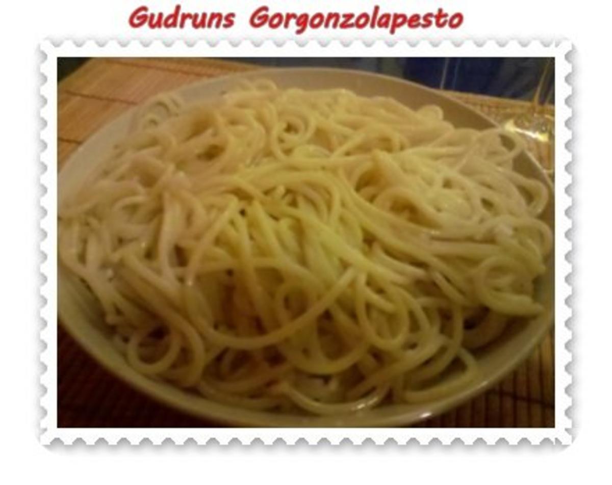 Nudeln: Gorgonzolapesto auf die Schnelle mit Spaghetti - Rezept