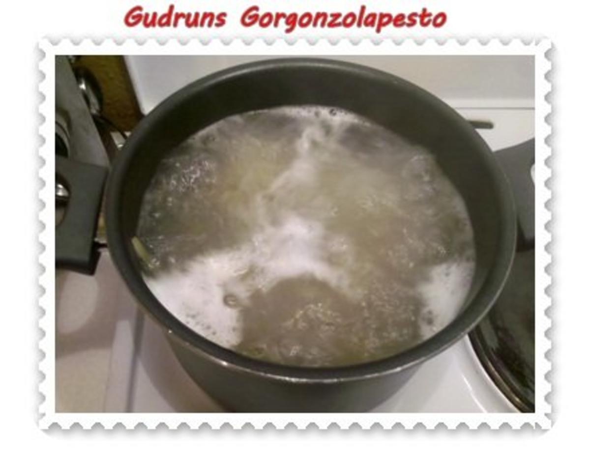 Nudeln: Gorgonzolapesto auf die Schnelle mit Spaghetti - Rezept - Bild Nr. 5