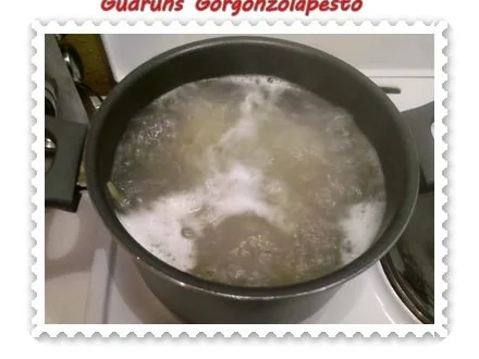 Nudeln: Gorgonzolapesto auf die Schnelle mit Spaghetti - Rezept - Bild Nr. 5