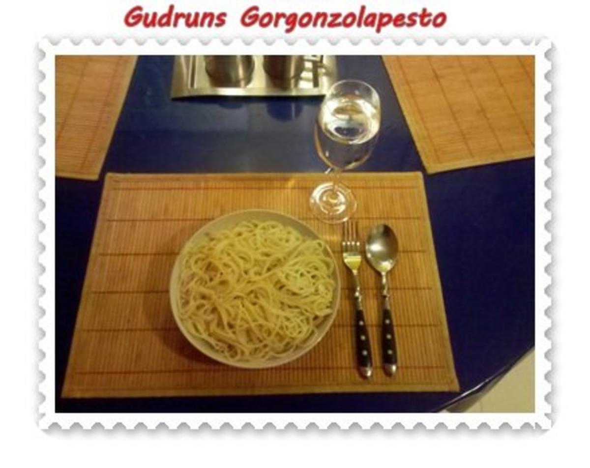 Nudeln: Gorgonzolapesto auf die Schnelle mit Spaghetti - Rezept - Bild Nr. 7
