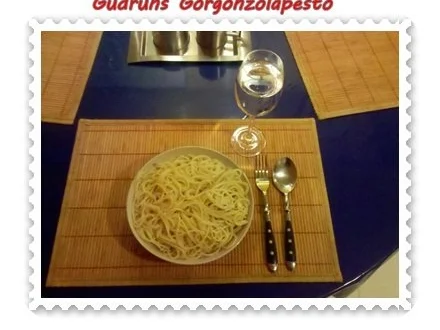 Nudeln: Gorgonzolapesto auf die Schnelle mit Spaghetti - Rezept - Bild Nr. 7