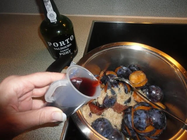 Rezept: beschwipster Zwetschgen Röster Bild Nr. 2 beschwipster Zwetschgen Röster - Rezept - Bild Nr. 2