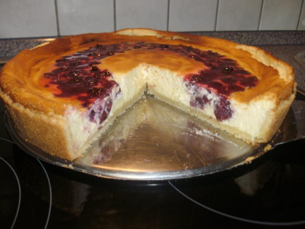 Käsekuchen mit Sauerkirschen - Rezept - Bild Nr. 4