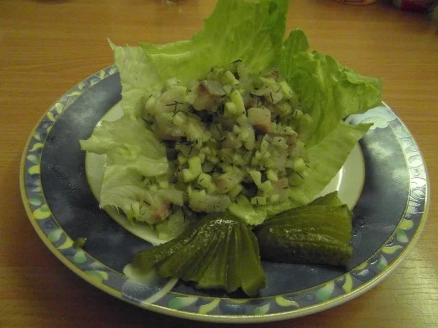 Rezept: Matjes -Salat nach Oma`s Rezept Matjes -Salat nach Oma`s Rezept - Rezept