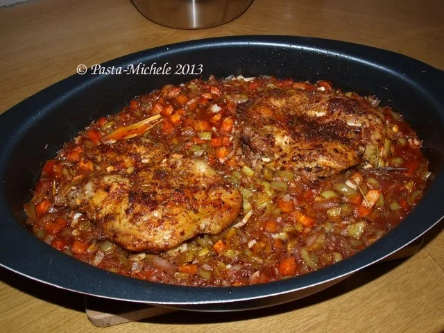 Rezept: Hähnchen scharf im Gemüsebett (baharatlı tavuk ve sebze) Bild Nr. 2 Hähnchen scharf im Gemüsebett (baharatlı tavuk ve sebze) - Rezept - Bild Nr. 2