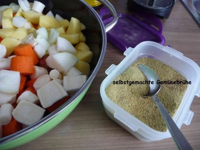 Rezept: Suppen & Eintöpfe : Heißes Süppchen zum Wieder-gesund-werden und bleiben Bild Nr. 7 Suppen & Eintöpfe : Heißes Süppchen zum Wieder-gesund-werden und bleiben - Rezept - Bild Nr. 7