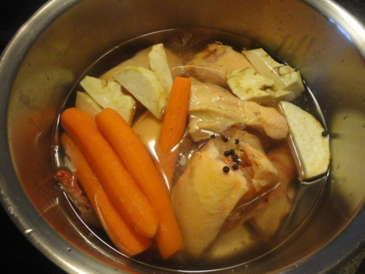 eingemachte Hühner Suppe mit Brösel Knödel - Rezept - Bild Nr. 3