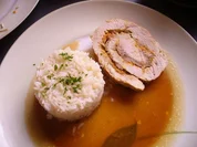 Gerollte Putenbrust mit Reistörtchen - Rezept