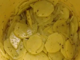 Blätterteig-Kartoffelgebäck mit Tiroler Speck - Rezept - Bild Nr. 2