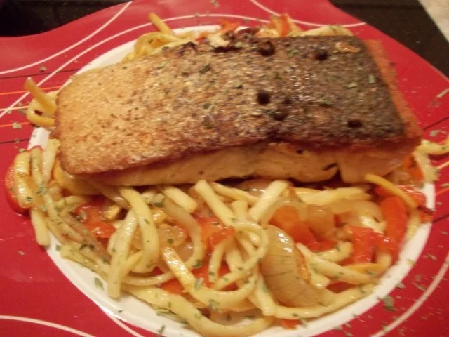 PFEFFERLACHS mit GEMÜSESPÄTZLE - Rezept - Bild Nr. 7