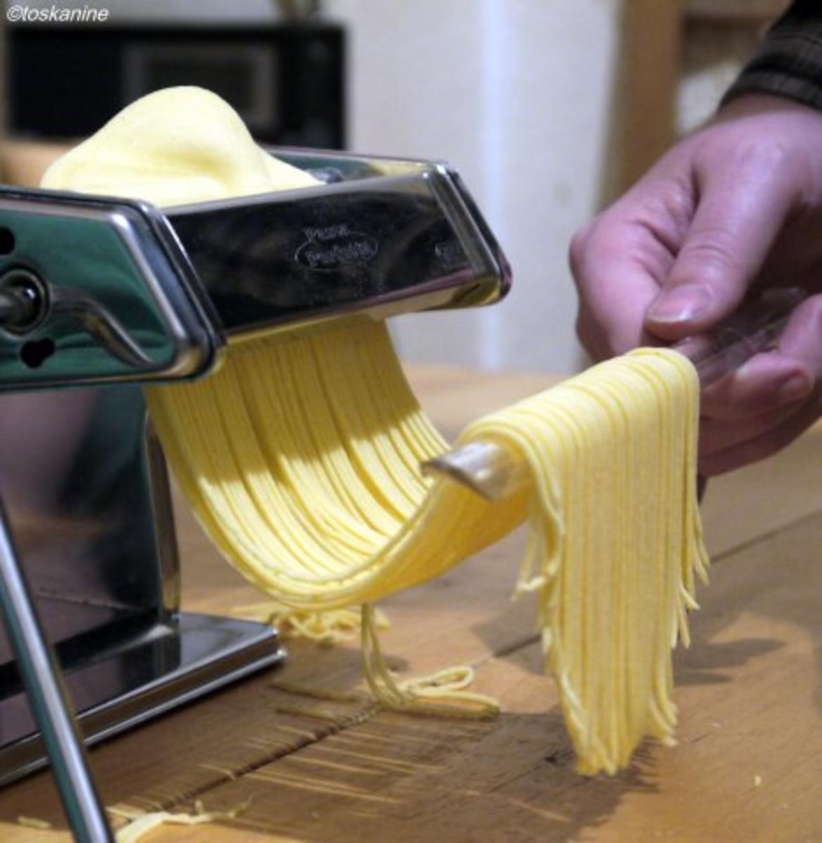 Spaghetti mit Knoblauchsauce und scharfen Garnelen - Rezept - Bild Nr. 10