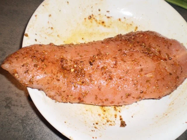 Rezept: Putenfilet mit Pfeffer-Marsala-Jus und Bohnen-Zwiebel-Gemüse Bild Nr. 2 Putenfilet mit Pfeffer-Marsala-Jus und Bohnen-Zwiebel-Gemüse - Rezept - Bild Nr. 2