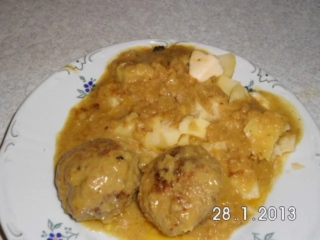 Rezept: Hackfleischbällchen in fruchtiger Senf-Sauce Bild Nr. 4 Hackfleischbällchen in fruchtiger Senf-Sauce - Rezept - Bild Nr. 4